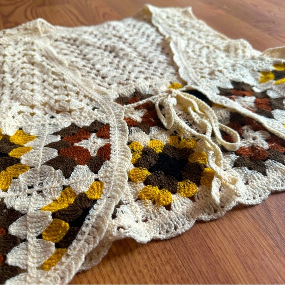 Sweater Vest - Picture 7 of 7